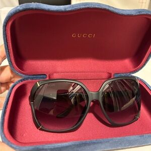 Gucci woman’s sunglasses